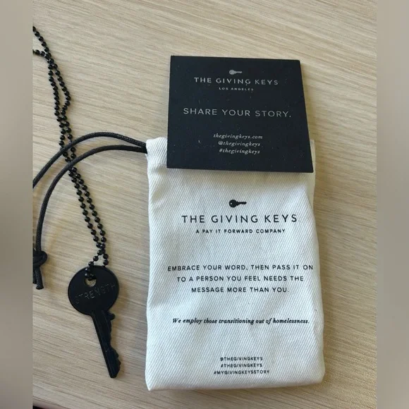 The Giving Keys Black Chain with ‘Strength’ Key Pendant - Picture 1 of 4